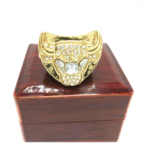 NBA Chicago Bulls 1997 Championship Ring NBA Chicago Bulls 1997 Championship Ring