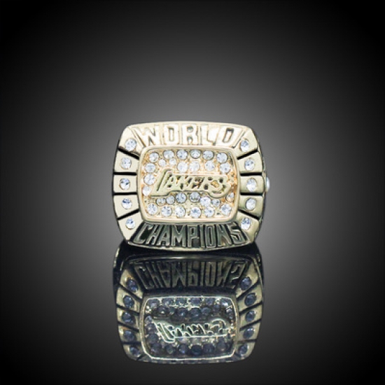 NBA Los Angeles Lakers 2000 Championship Ring NBA Los Angeles Lakers 2000 Championship Ring