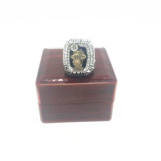 NBA Miami Heat 2012 Championship Ring NBA Miami Heat 2012 Championship Ring