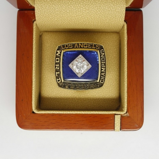 1981 MLB Championship Rings Los Angeles Dodgers World Series Ring 1981 MLB Championship Rings Los Angeles Dodgers World Series Ring