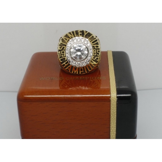 1985 NHL Championship Rings Edmonton Oilers Stanley Cup Ring 1985 NHL Championship Rings Edmonton Oilers Stanley Cup Ring
