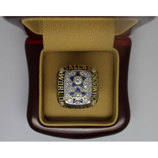1977 NFL Super Bowl XII Dallas Cowboys Championship Ring 1977 NFL Super Bowl XII Dallas Cowboys Championship Ring