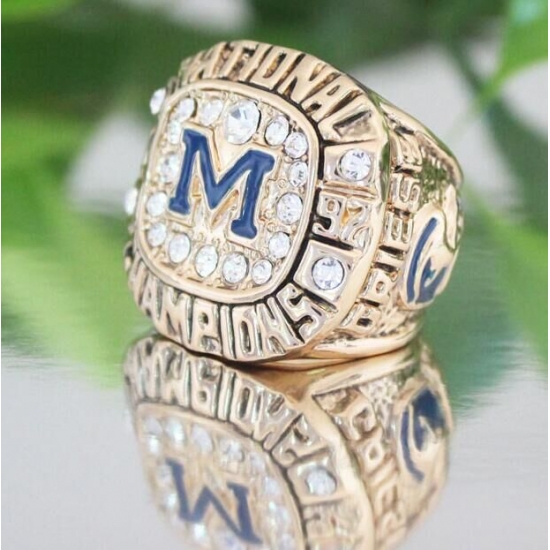 1997 University of Michigan NCAA National League Competition Rose Bowl Championship Ring 1997 University of Michigan NCAA National League Competition Rose Bowl Championship Ring