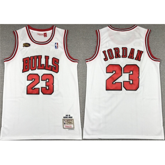 Men Chicago Bulls 23 Michael Jordan White 1997 98 Stitched Jersey Men Chicago Bulls 23 Michael Jordan White 1997 98 Stitched Jersey