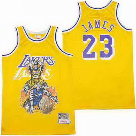 3 3