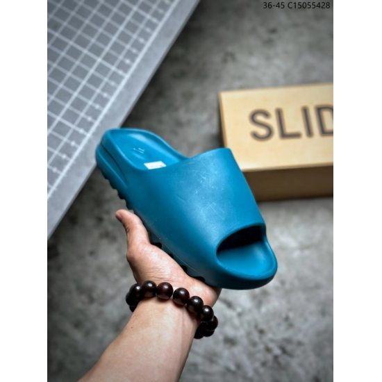 Kanye West x Yeezy Slide Resin 233 02 Kanye West x Yeezy Slide Resin 233 02
