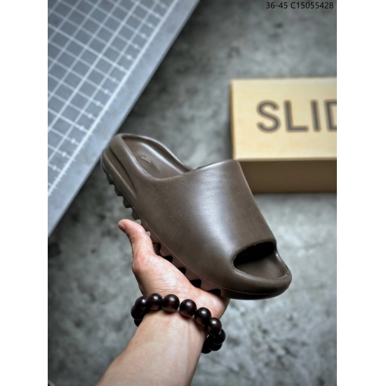 Kanye West x Yeezy Slide Resin 233 03 Kanye West x Yeezy Slide Resin 233 03