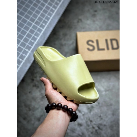 Kanye West x Yeezy Slide Resin 233 05 Kanye West x Yeezy Slide Resin 233 05