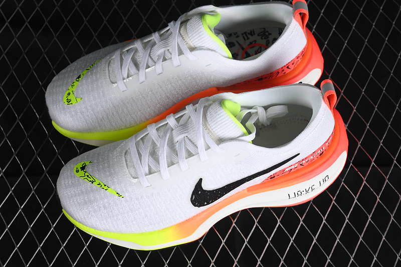 ZOOM X INVINCIBLE RUN FK 3 WHITE BRIGHT CRIMSON SAIL BLACK