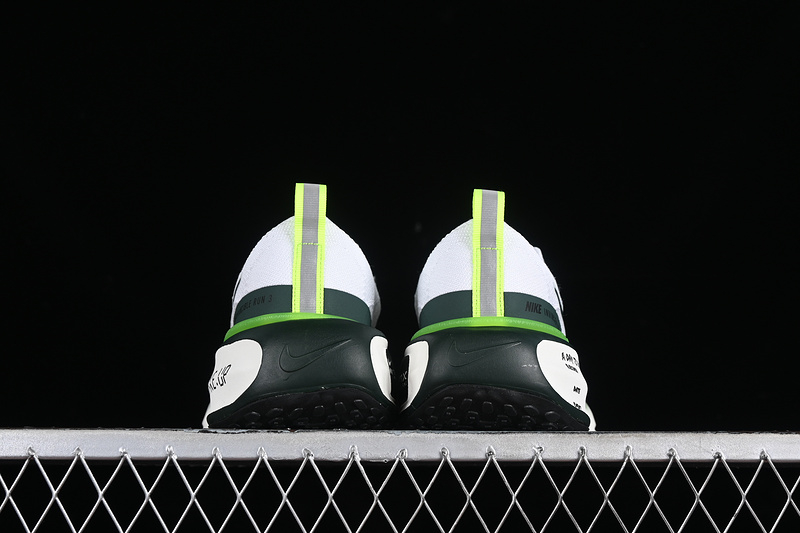 ZOOM X INVINCIBLE RUN FK 3 WHITE PRO GREEN VOLT BLACK SAIL